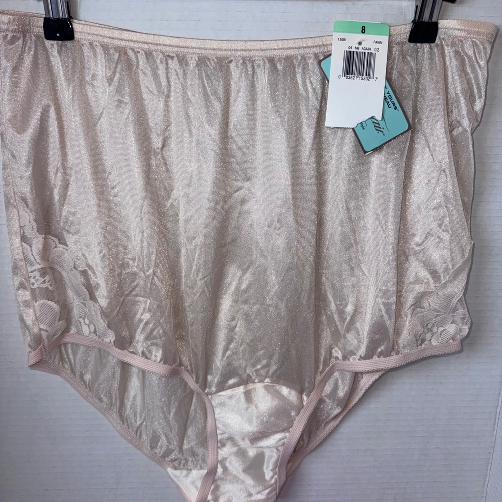 Vanity Fair Lace Nouveau Brief Women Size 8 Fawn Beige High Rise Panty 13-001